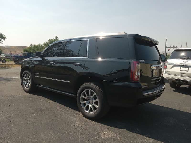 2017 GMC Yukon Image 3