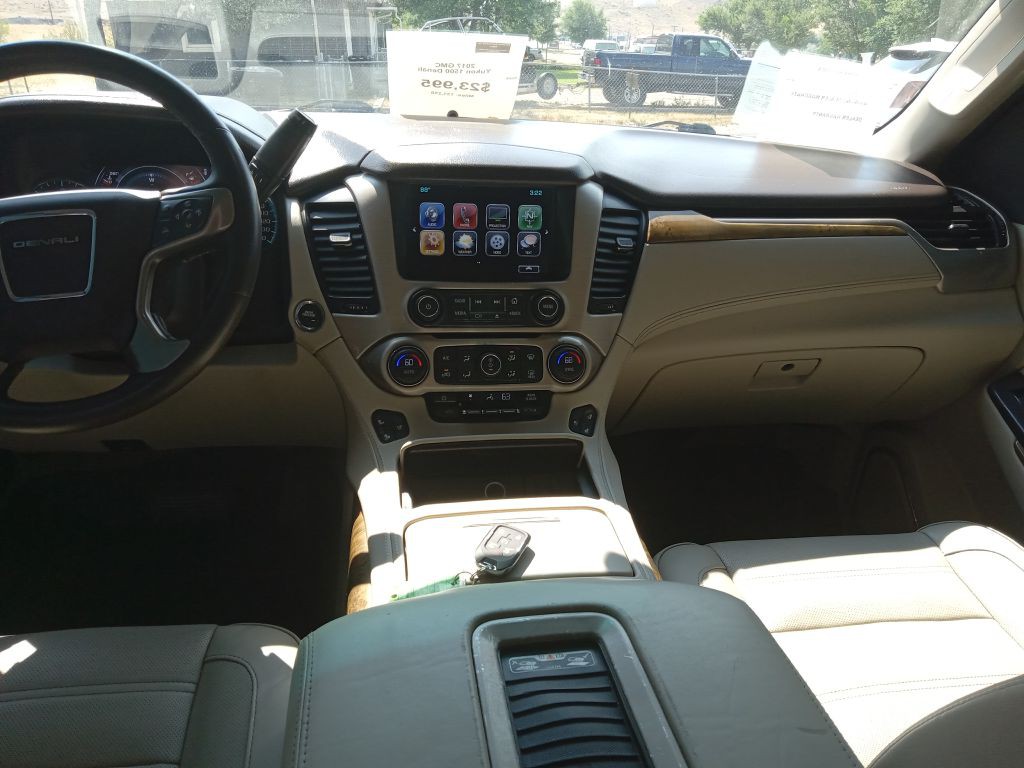 2017 GMC Yukon Image 16