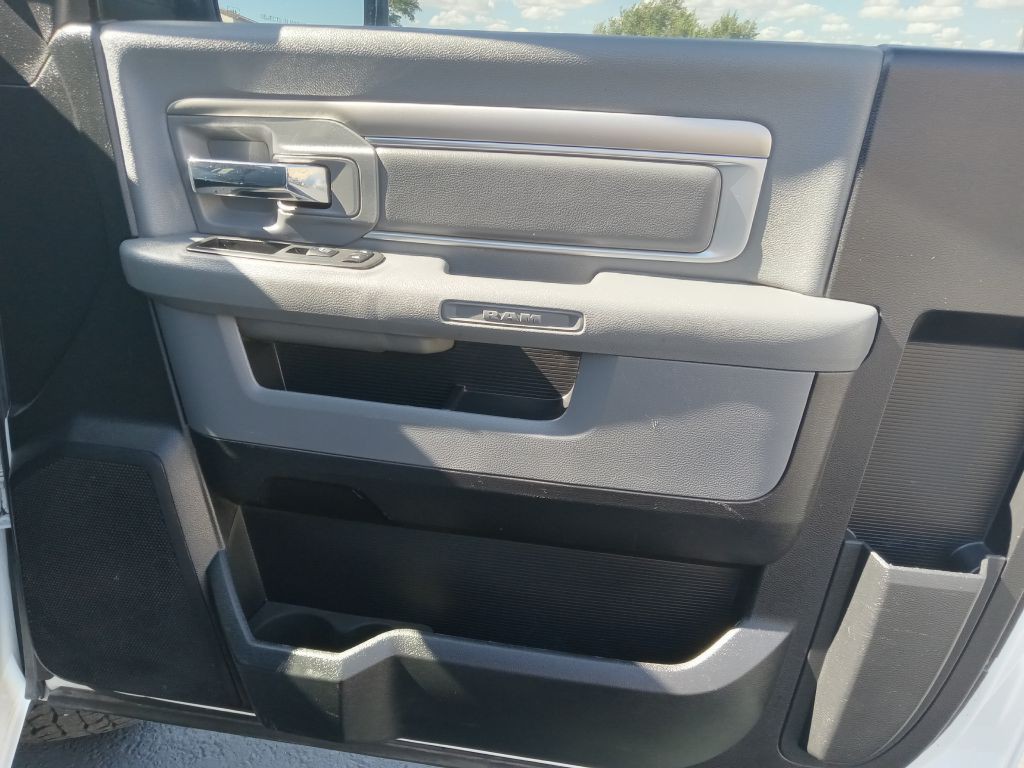 2014 RAM 1500 Image 14