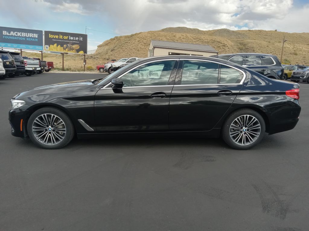 2019 BMW 5 Series Image 2