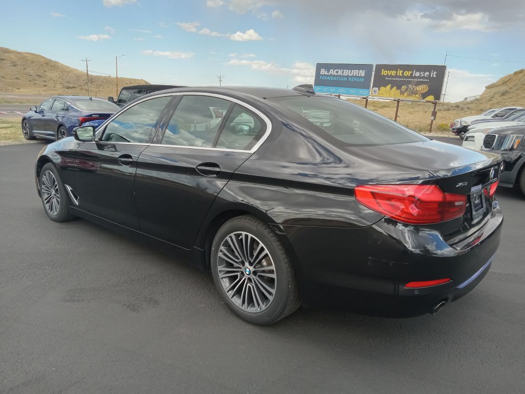 2019 BMW 5 Series Image 3