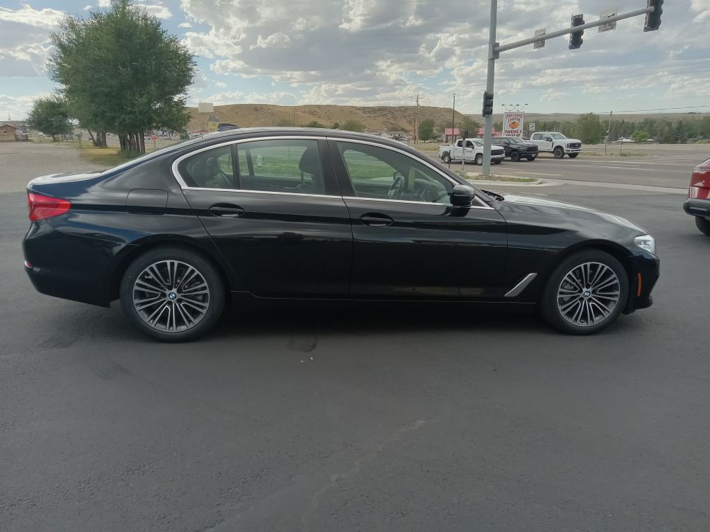 2019 BMW 5 Series Image 6