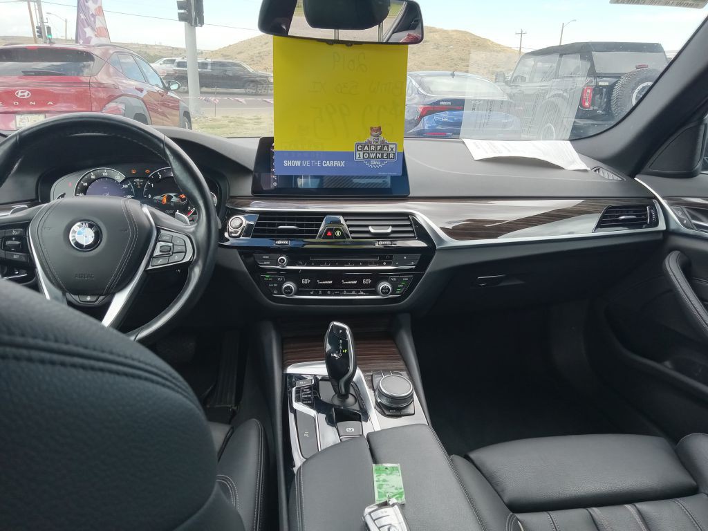 2019 BMW 5 Series Image 15