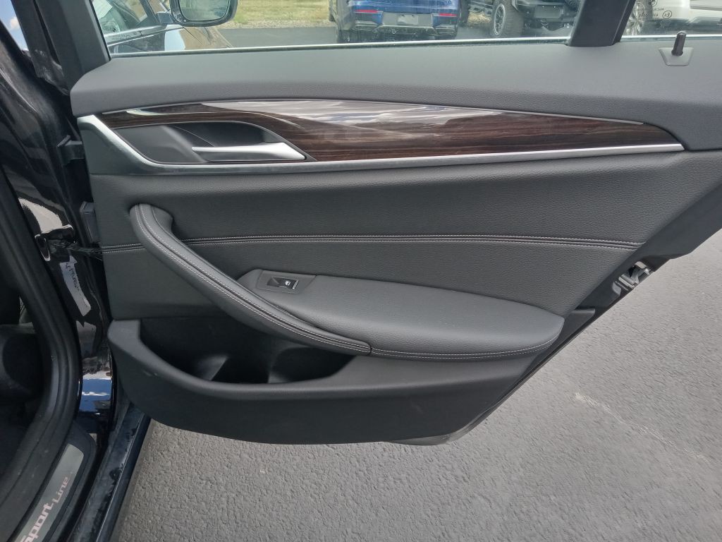 2019 BMW 5 Series Image 18