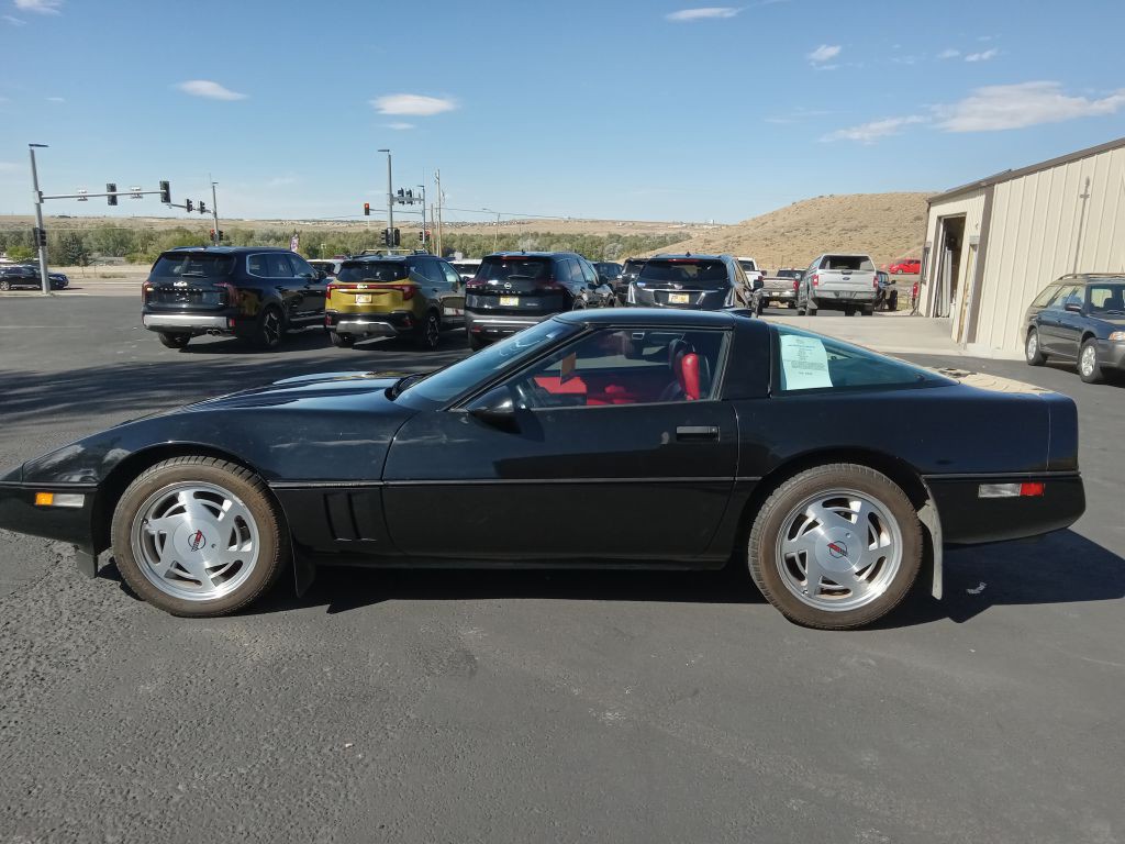 1989 Chevrolet Corvette Image 2