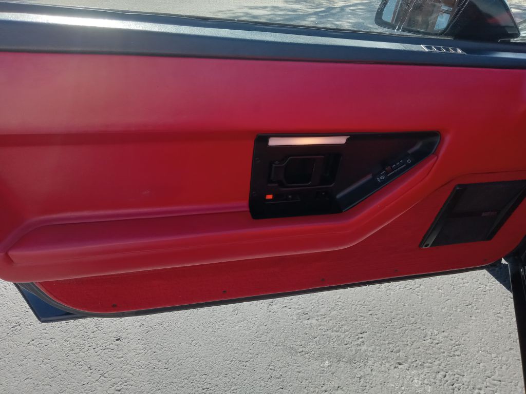 1989 Chevrolet Corvette Image 12