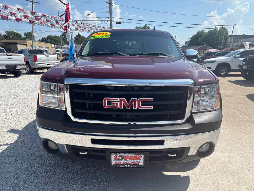2011 GMC Sierra Image 2