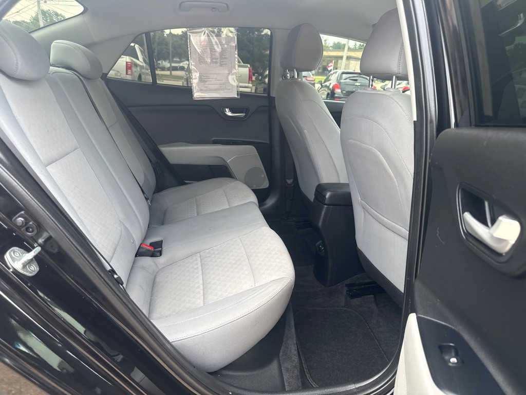 2019 Kia Rio Image 9