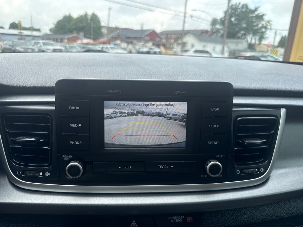 2019 Kia Rio Image 15