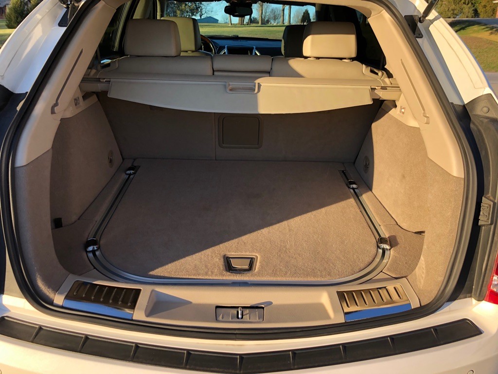 2010 Cadillac SRX Image 9