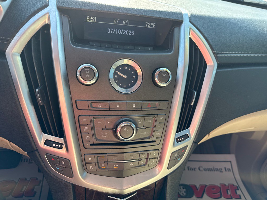 2010 Cadillac SRX Image 26