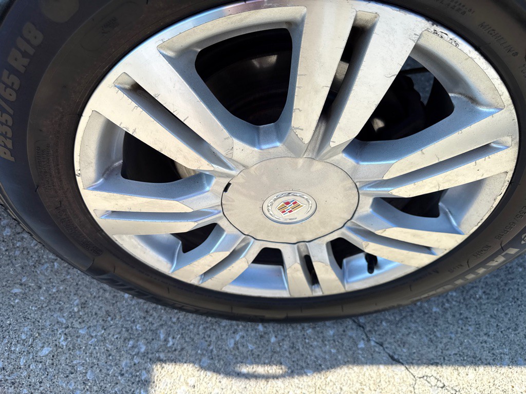 2010 Cadillac SRX Image 28