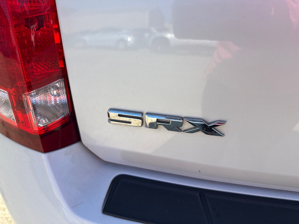 2010 Cadillac SRX Image 30