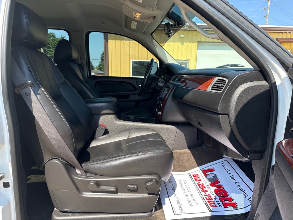 2012 Chevrolet Tahoe Image 11