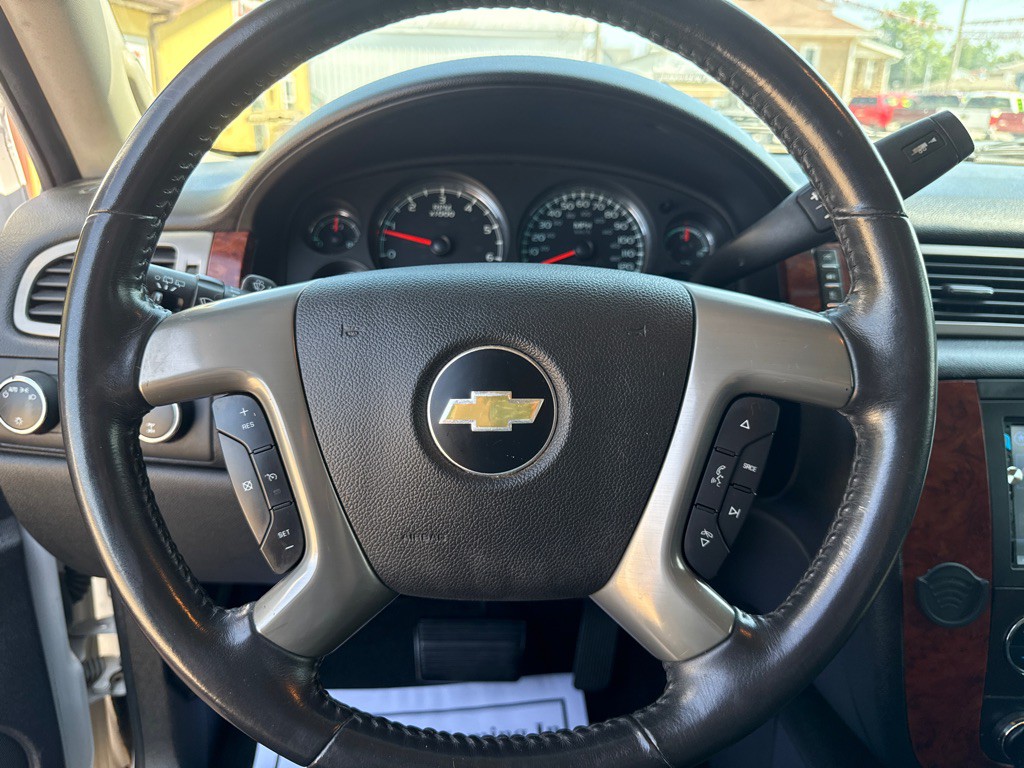 2012 Chevrolet Tahoe Image 17