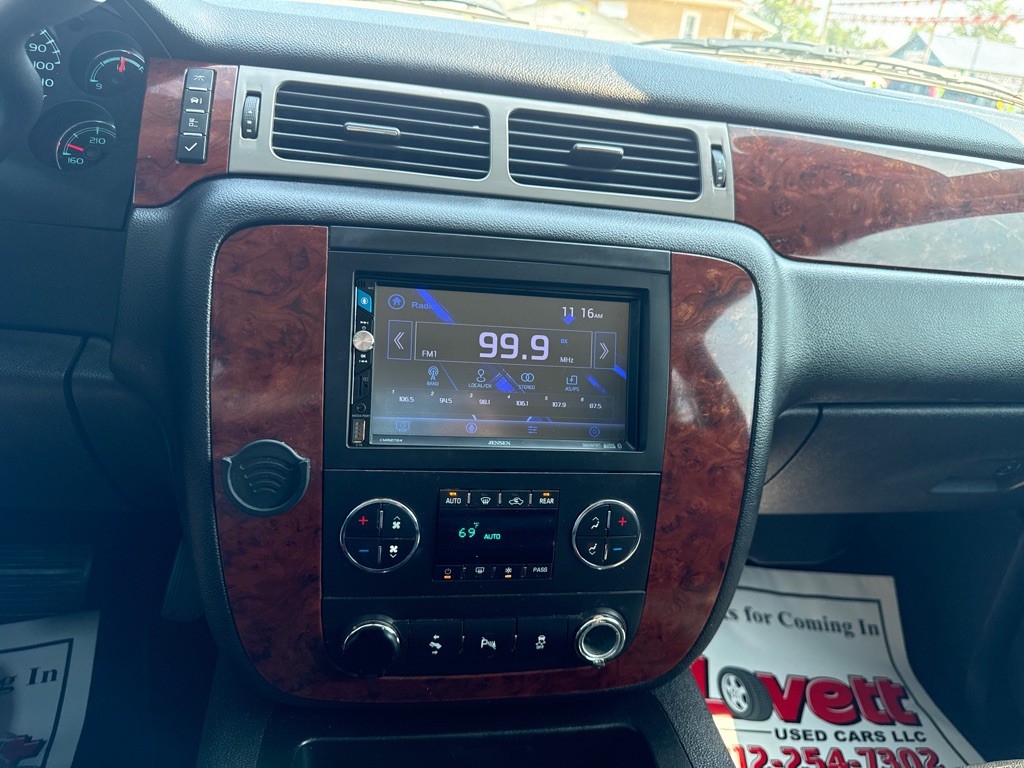 2012 Chevrolet Tahoe Image 18