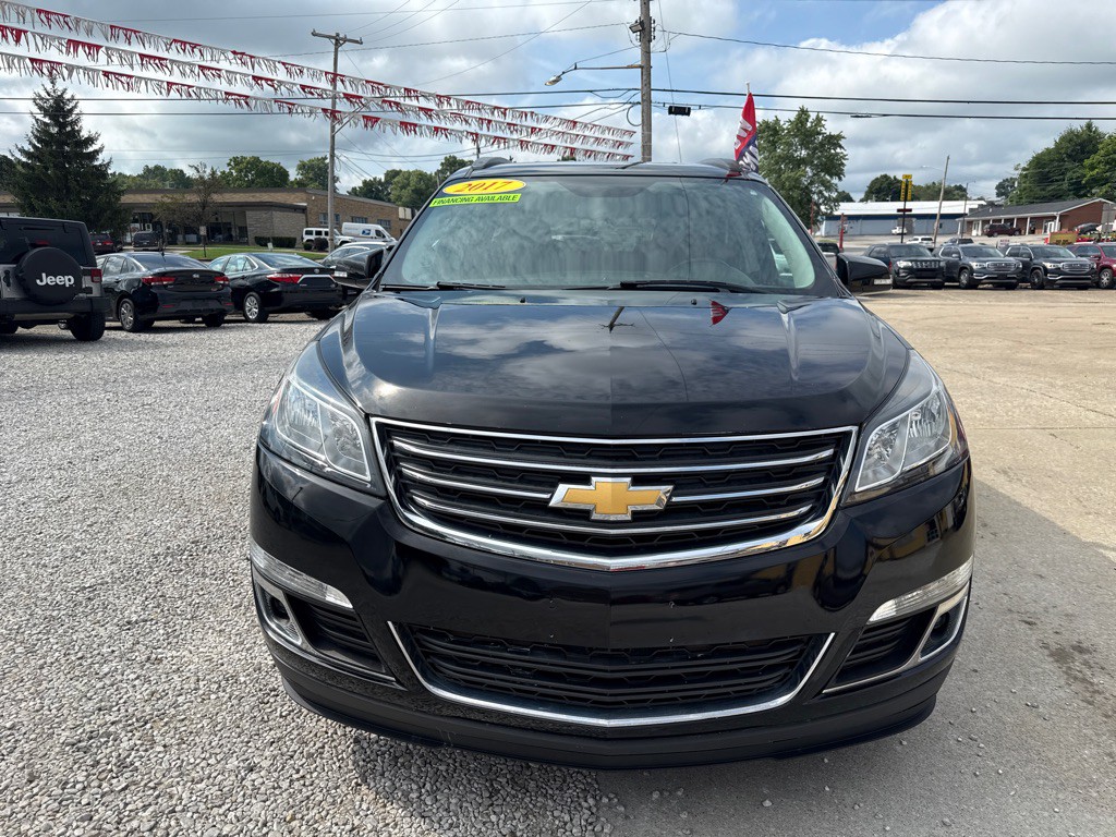 2017 Chevrolet Traverse Image 2