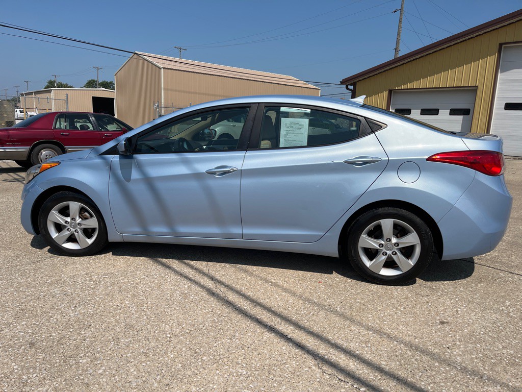 2011 Hyundai Elantra Image 8