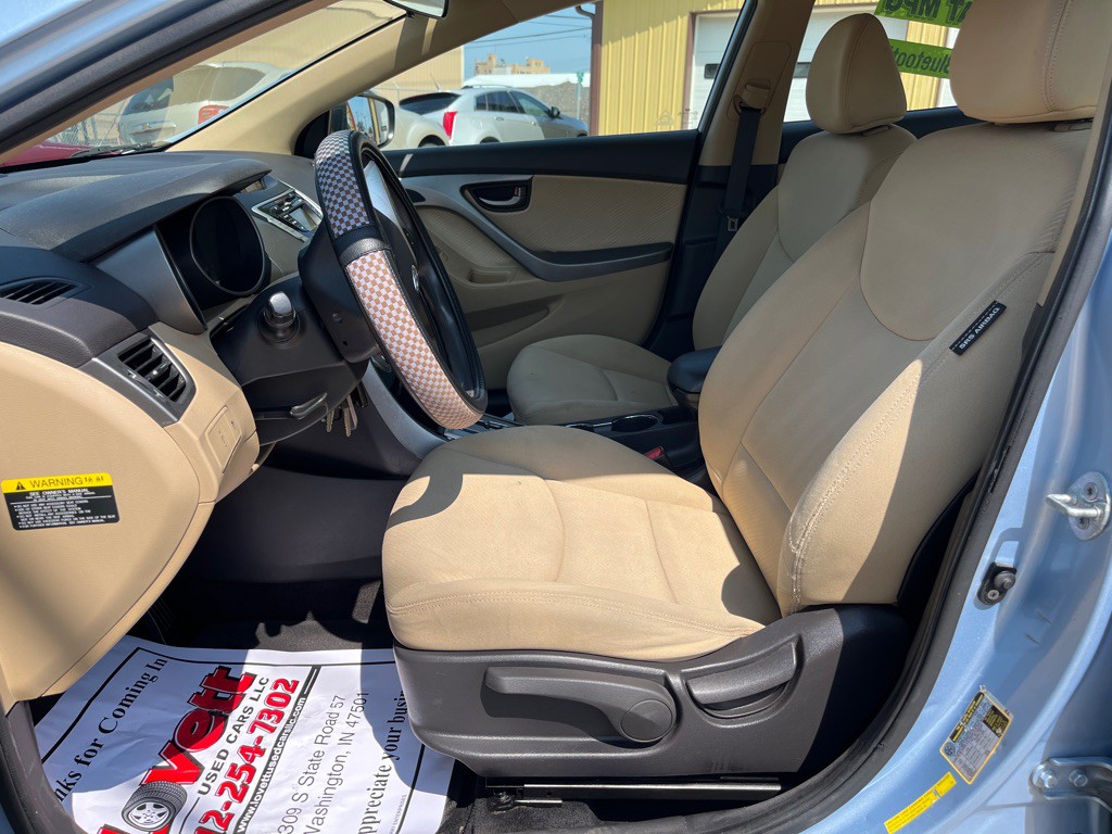 2011 Hyundai Elantra Image 10