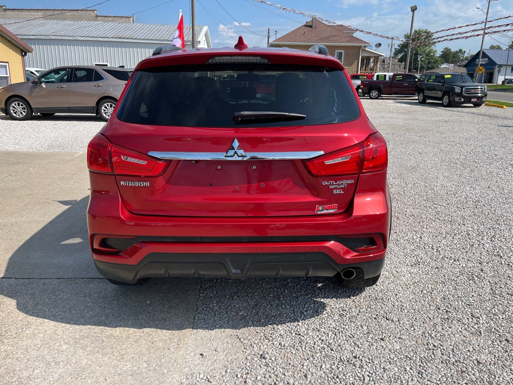 2018 Mitsubishi Outlander Image 6