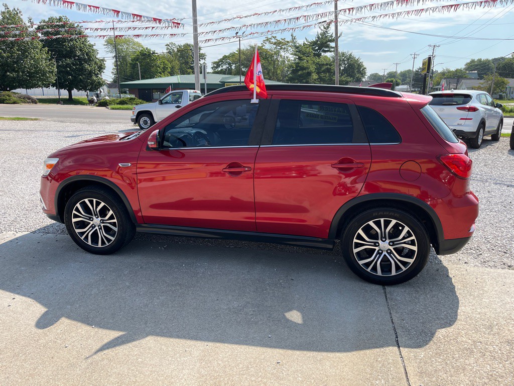 2018 Mitsubishi Outlander Image 8
