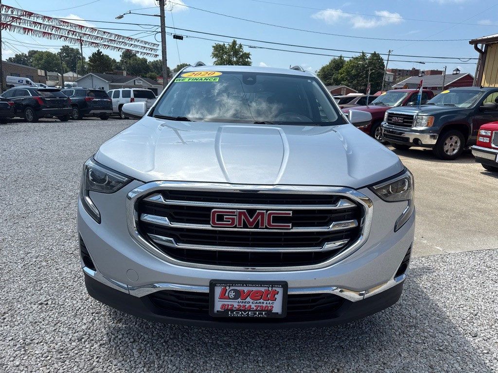 2020 GMC Terrain Image 2