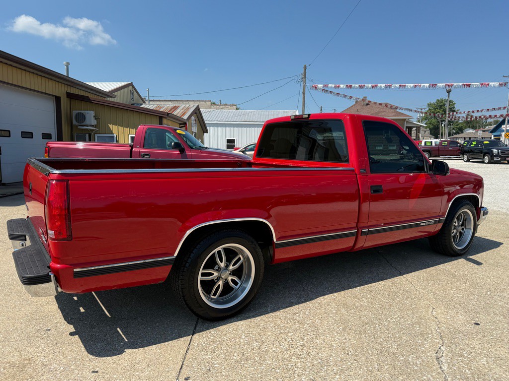 1995 GMC Sierra Image 16
