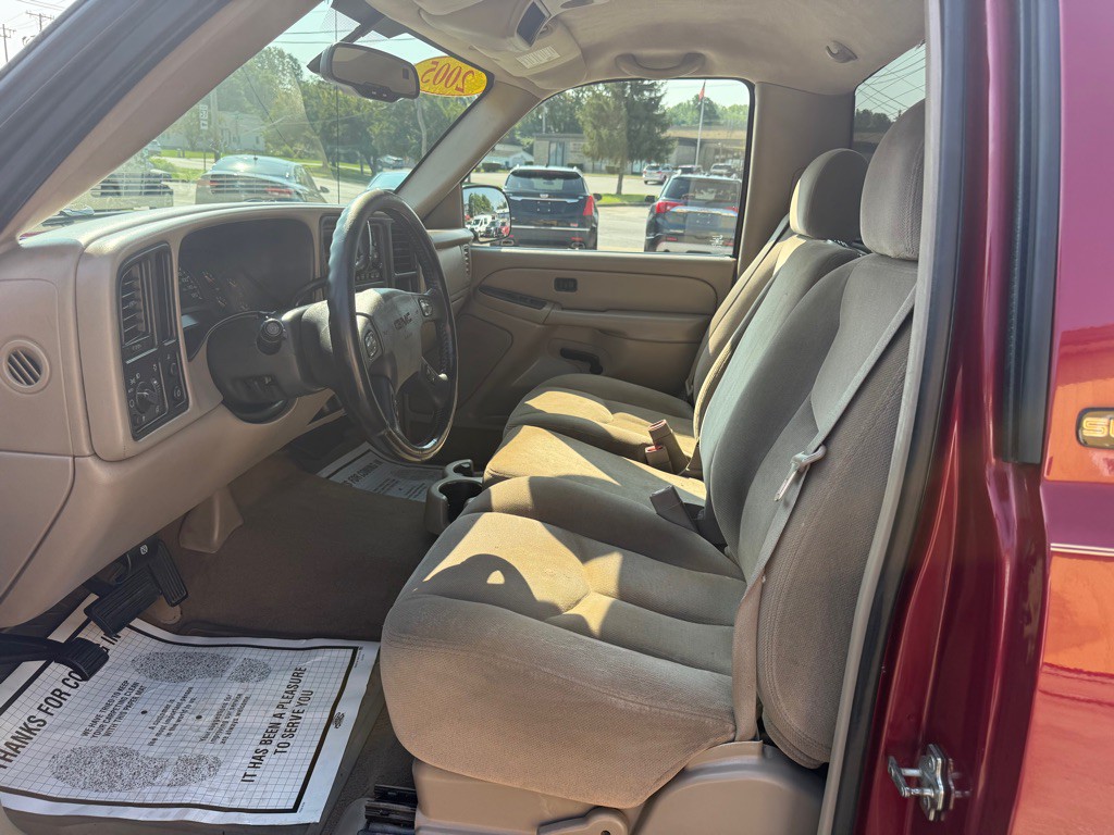 2005 GMC Sierra Image 13