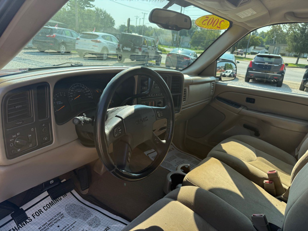 2005 GMC Sierra Image 14