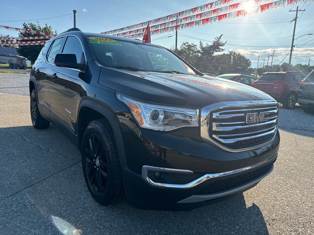 2017 GMC Acadia Image 3