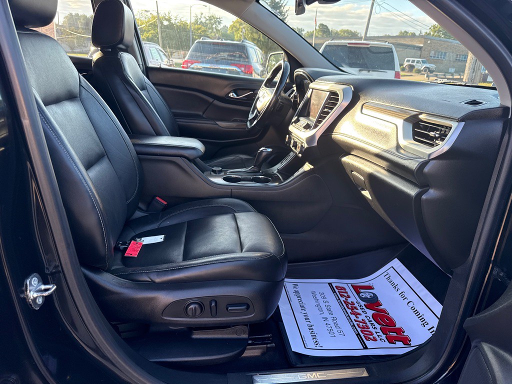 2017 GMC Acadia Image 12