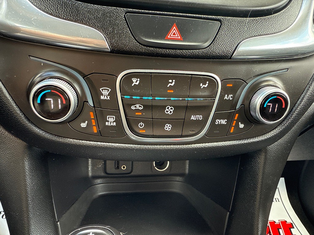 2018 Chevrolet Equinox Image 17