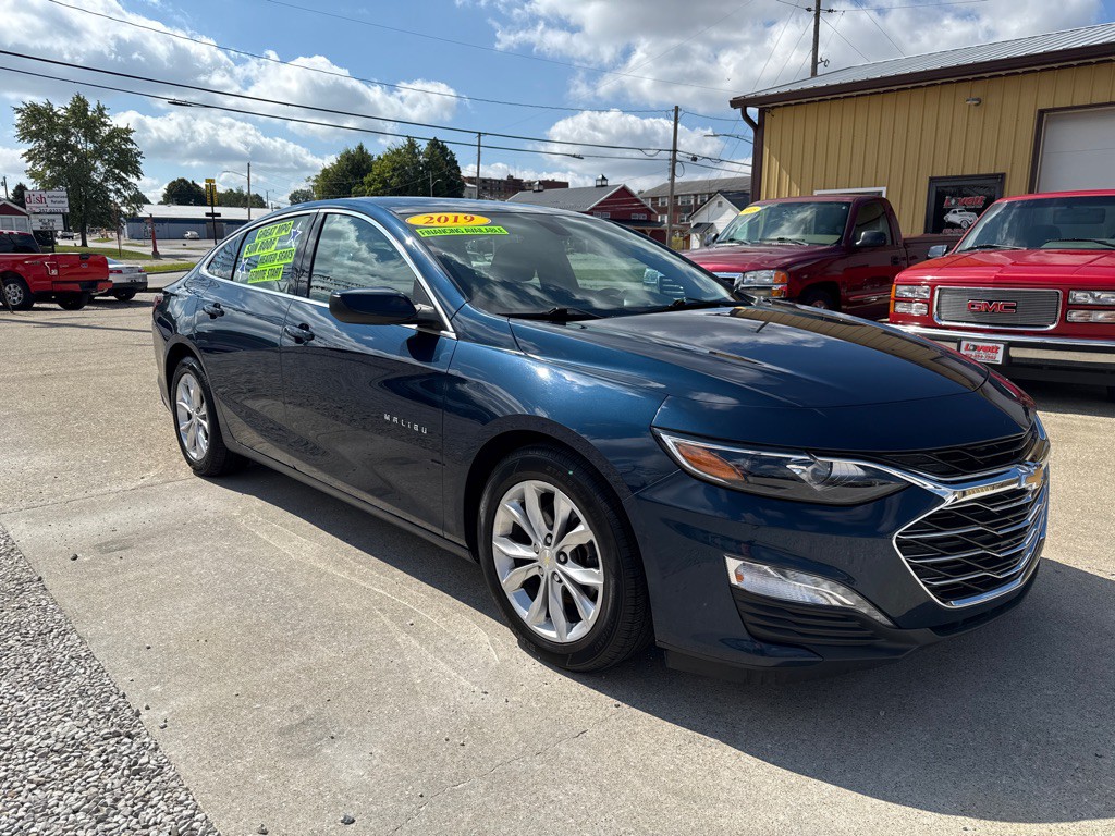 2019 Chevrolet Malibu Image 3
