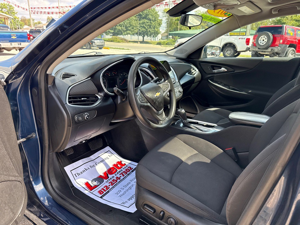 2019 Chevrolet Malibu Image 13