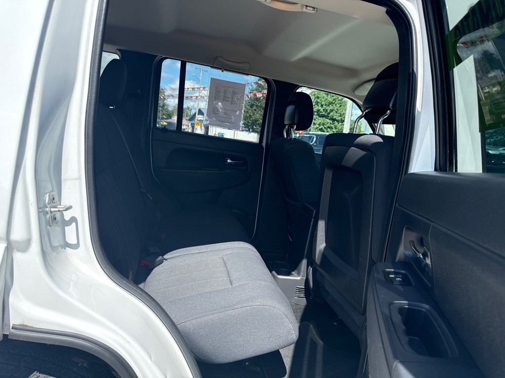 2012 Jeep Liberty Image 9