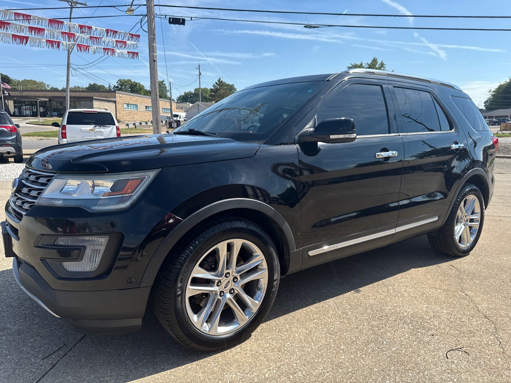 2016 Ford Explorer Image 1