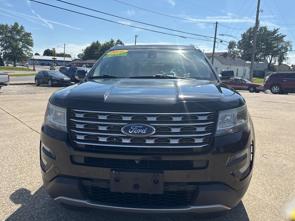 2016 Ford Explorer Image 2