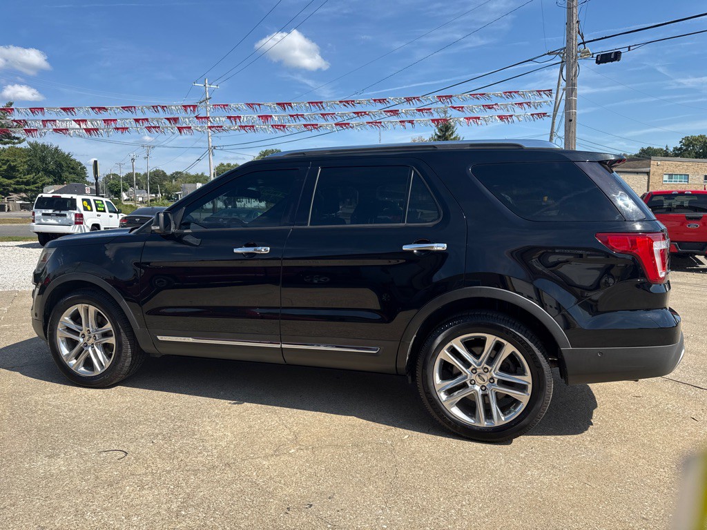 2016 Ford Explorer Image 8