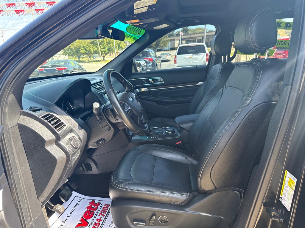2016 Ford Explorer Image 12