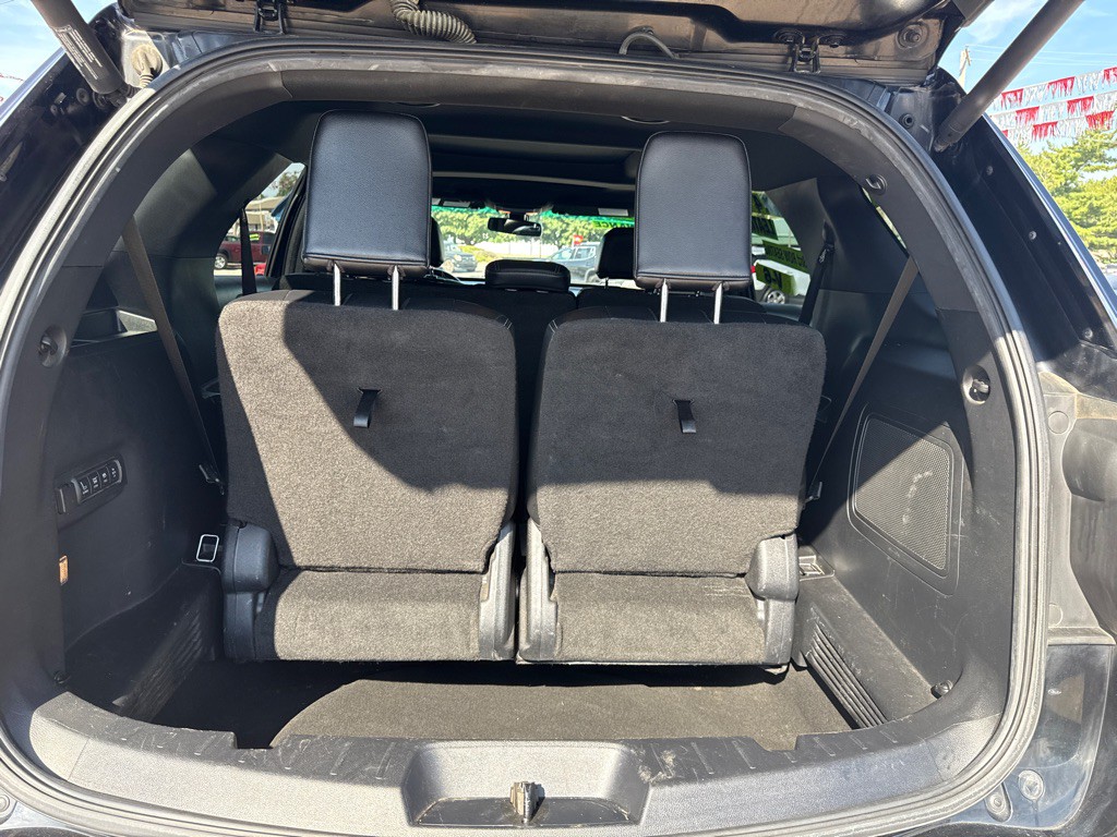 2016 Ford Explorer Image 21