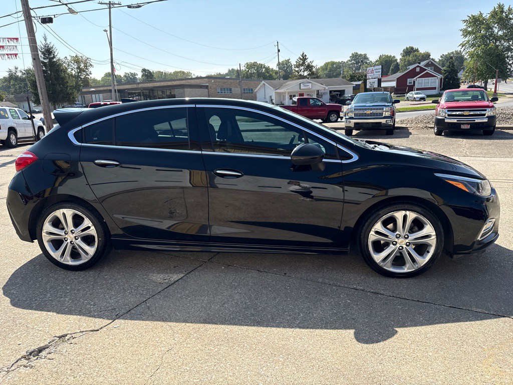 2017 Chevrolet Cruze Image 4