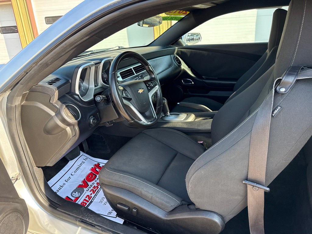 2015 Chevrolet Camaro Image 11