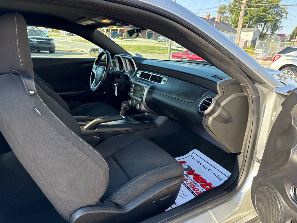 2015 Chevrolet Camaro Image 14