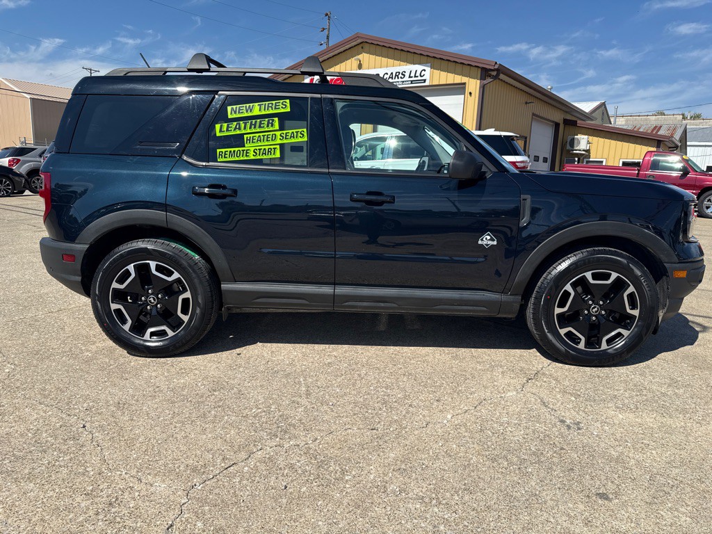 2021 Ford Bronco Image 2