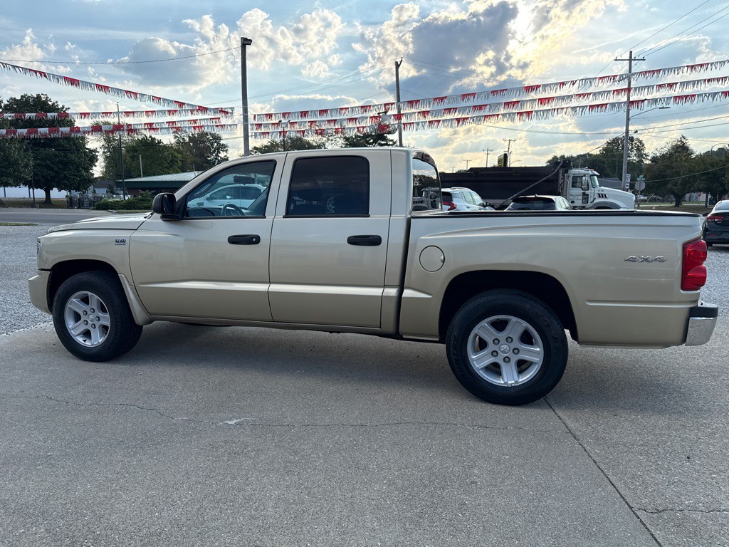 2011 Dodge Dakota Image 8