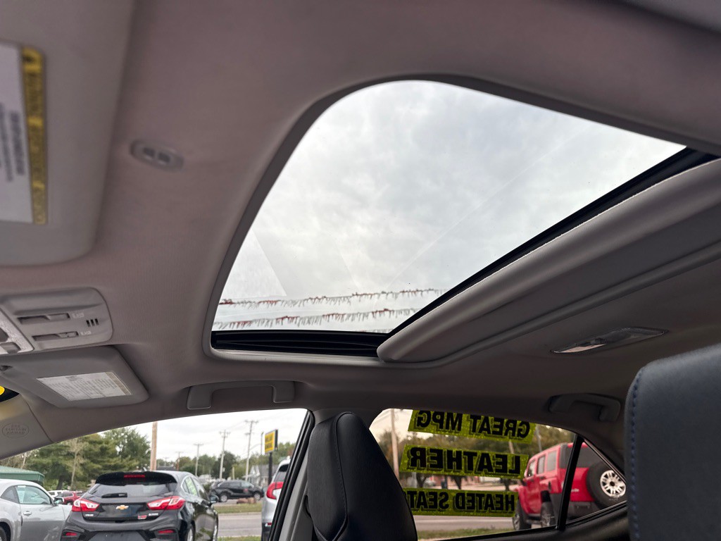 2018 Toyota Corolla Image 20