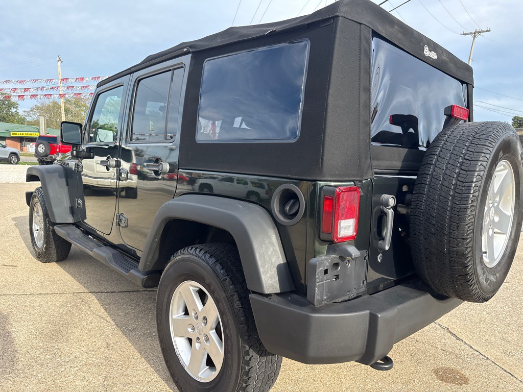 2011 Jeep Wrangler Unlimited Image 6
