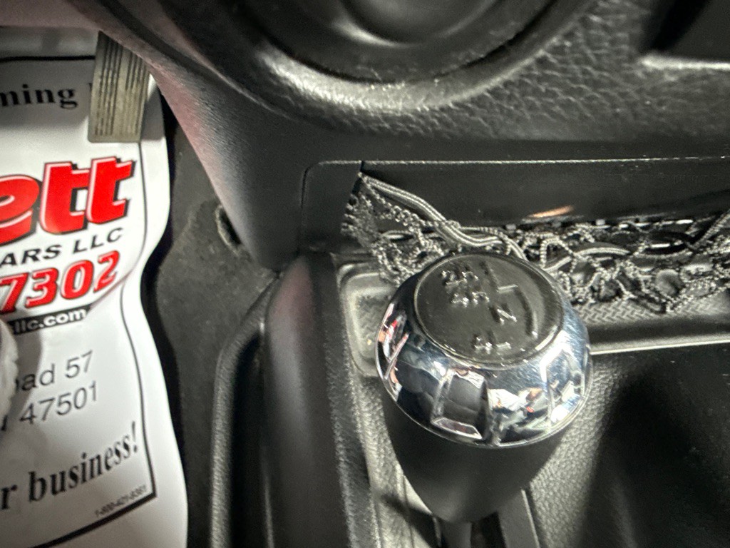 2011 Jeep Wrangler Unlimited Image 12