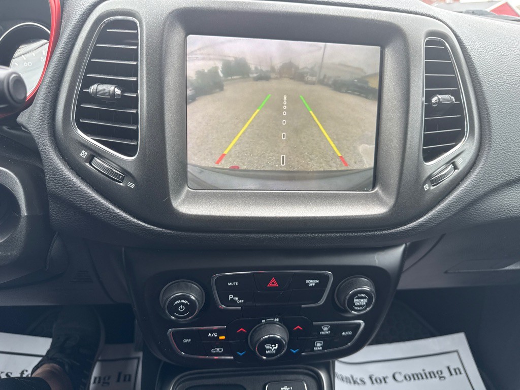 2019 Jeep Compass Image 18