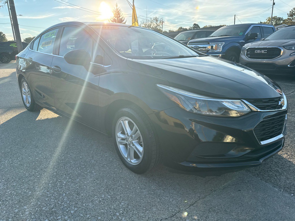 2016 Chevrolet Cruze Image 3